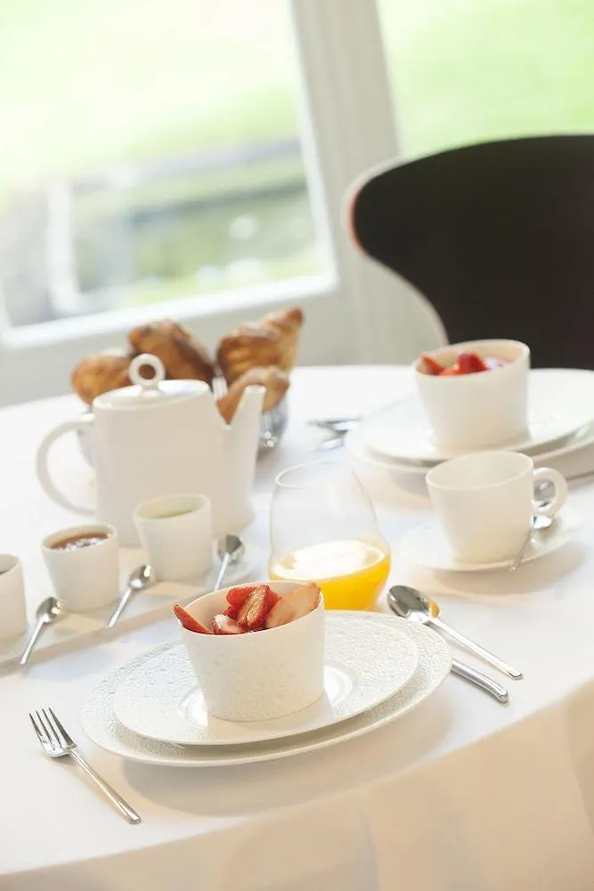 *****  Clarance Hotel ליל צרפת